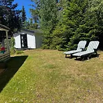 Casa vacanze Cozy And Updated House On Large Private Lot *