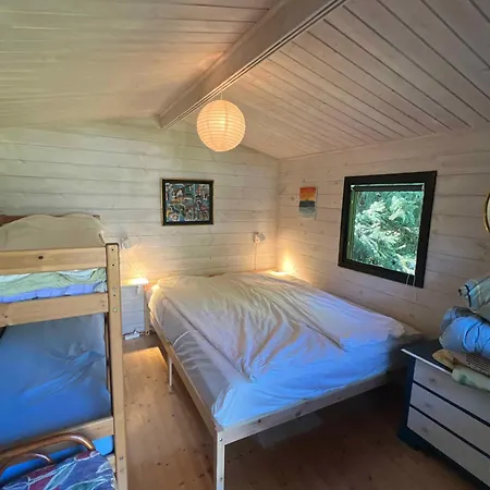 Cozy And Updated House On Large Private Lot Σπίτι διακοπών