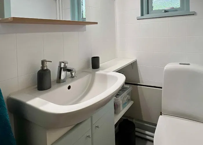 Holiday home Cozy And Updated House On Large Private Lot Hojby