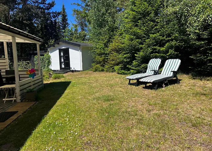 Holiday home Cozy And Updated House On Large Private Lot *